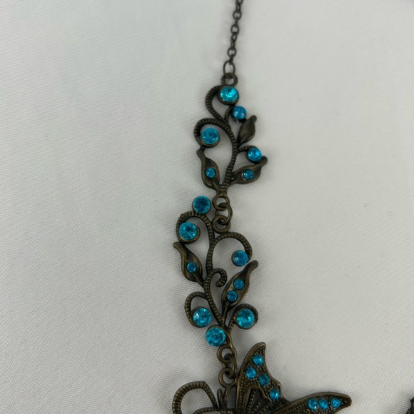 Vintage Ornate Butterfly Necklace with Blue Rhinestone - Picture 4 of 6
